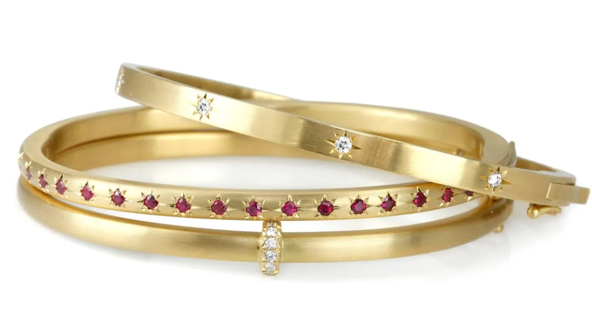 18K Gold and Star-Set Diamond Oval Hinged Bracelet