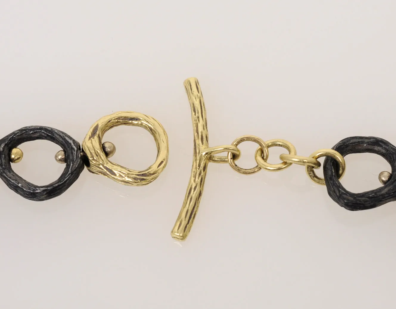 18K Gold Sarah Graham Pebble Large Link Necklace