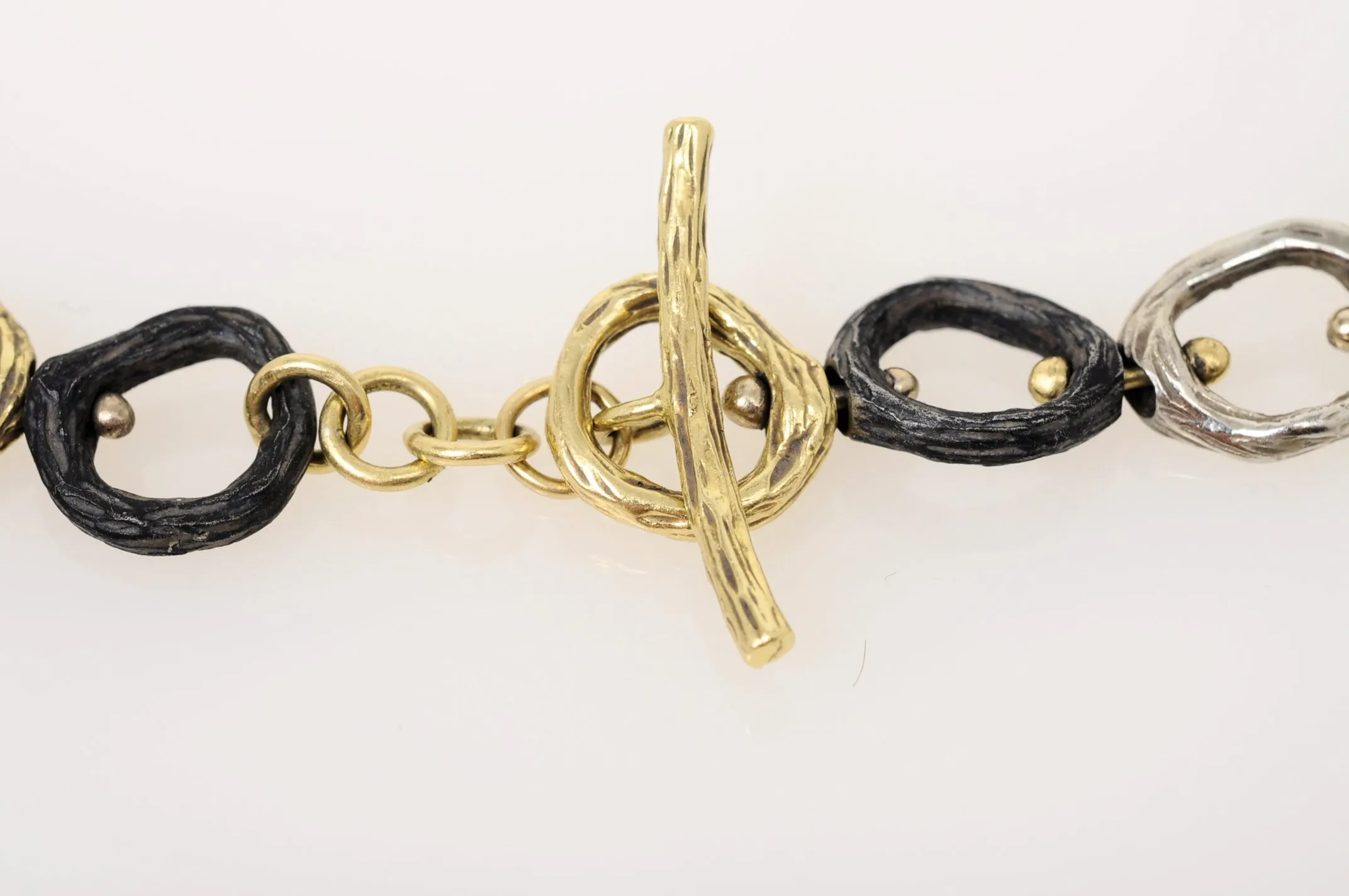 18K Gold Sarah Graham Pebble Large Link Necklace