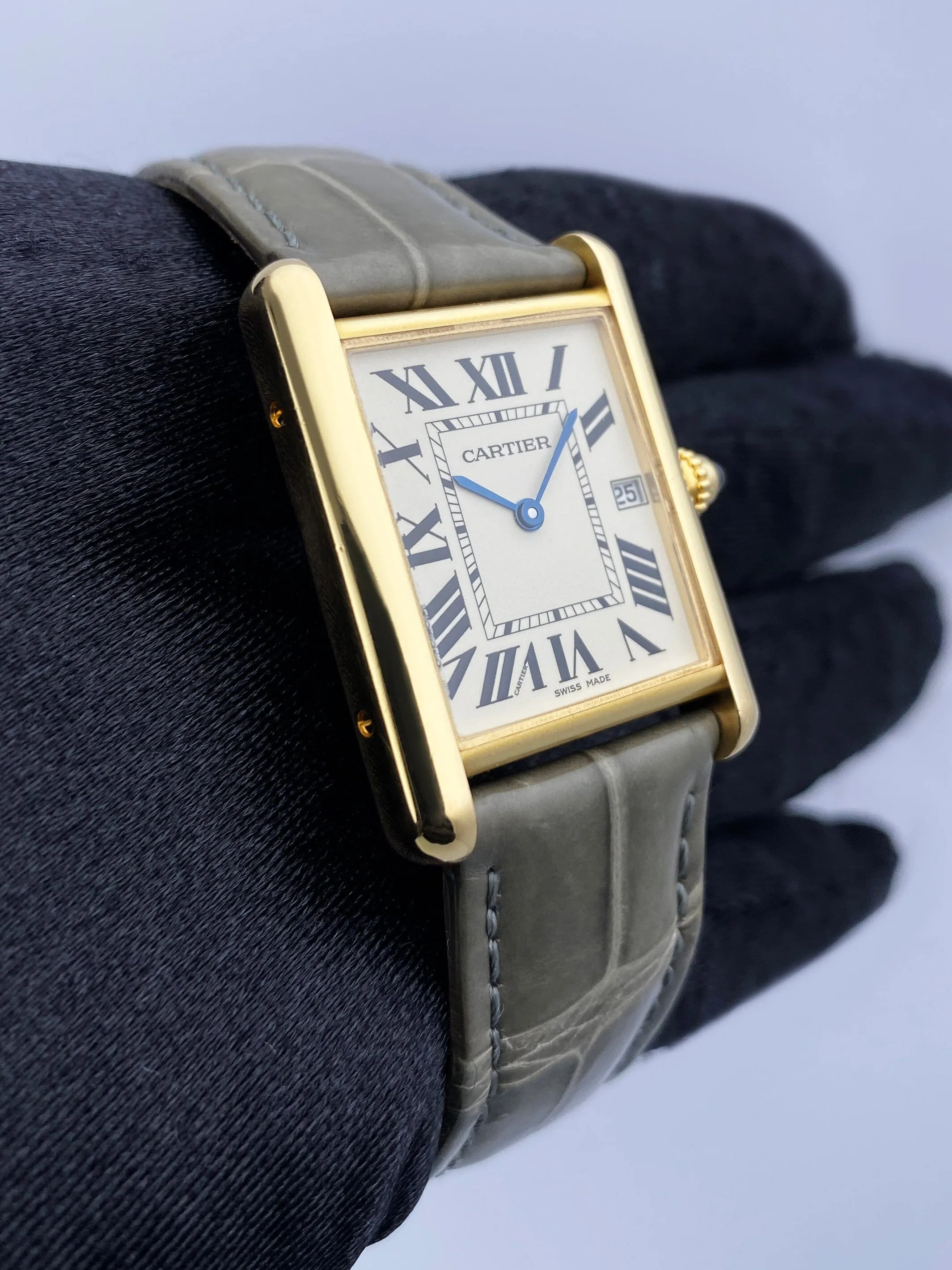 Cartier Tank Louis W1529756 18K Yellow Gold Mens Watch