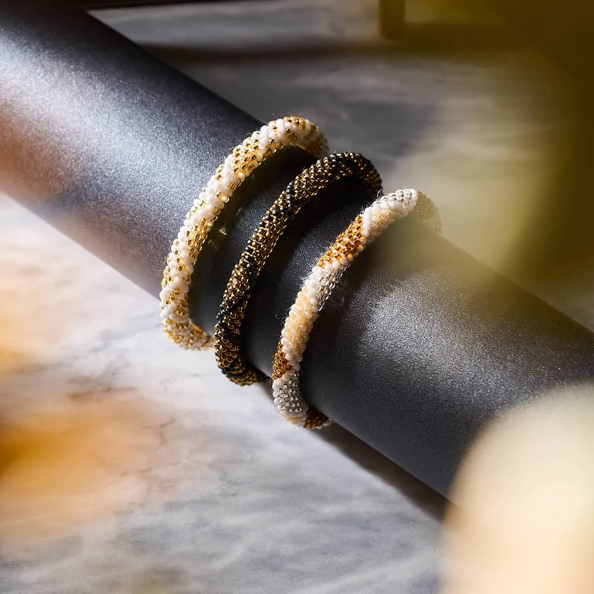 Champagne Spill | Himalayan Glass Bead Bracelet
