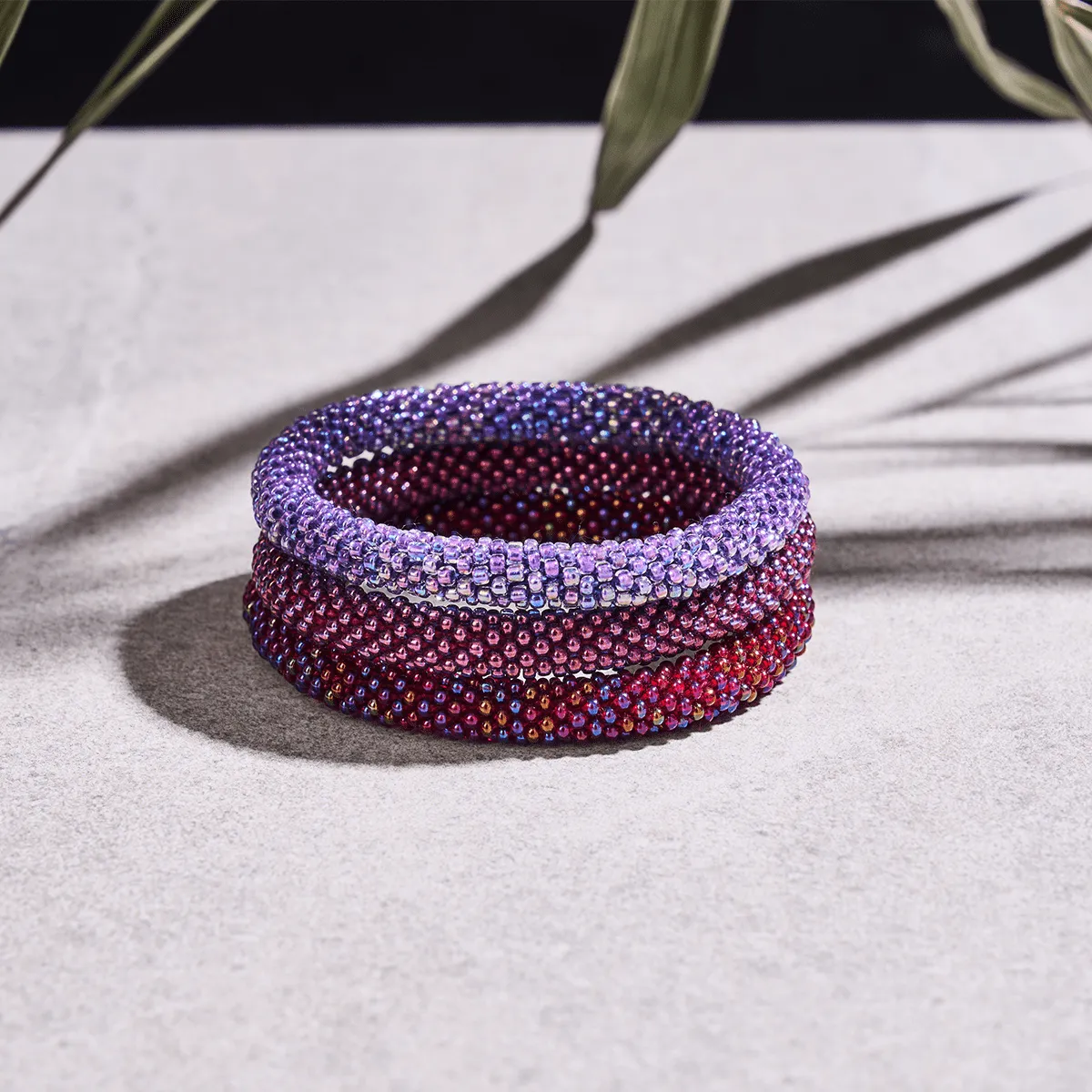 Deep Magenta | Himalayan Glass Bead Bracelet