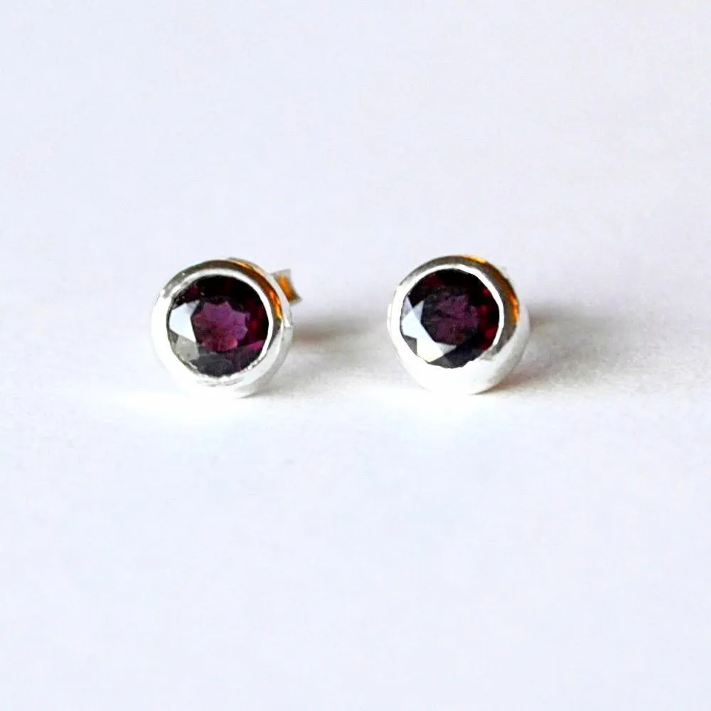 Dot of Garnet Earrings