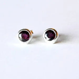 Dot of Garnet Earrings