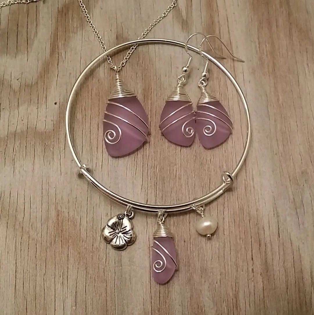Handmade in Hawaii, Wire wrapped "Magical Color Changing" Purple necklace  earrings  bracelet jewelry set, Hibiscus