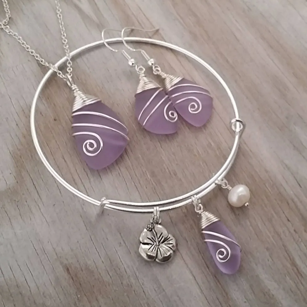 Handmade in Hawaii, Wire wrapped "Magical Color Changing" Purple necklace  earrings  bracelet jewelry set, Hibiscus
