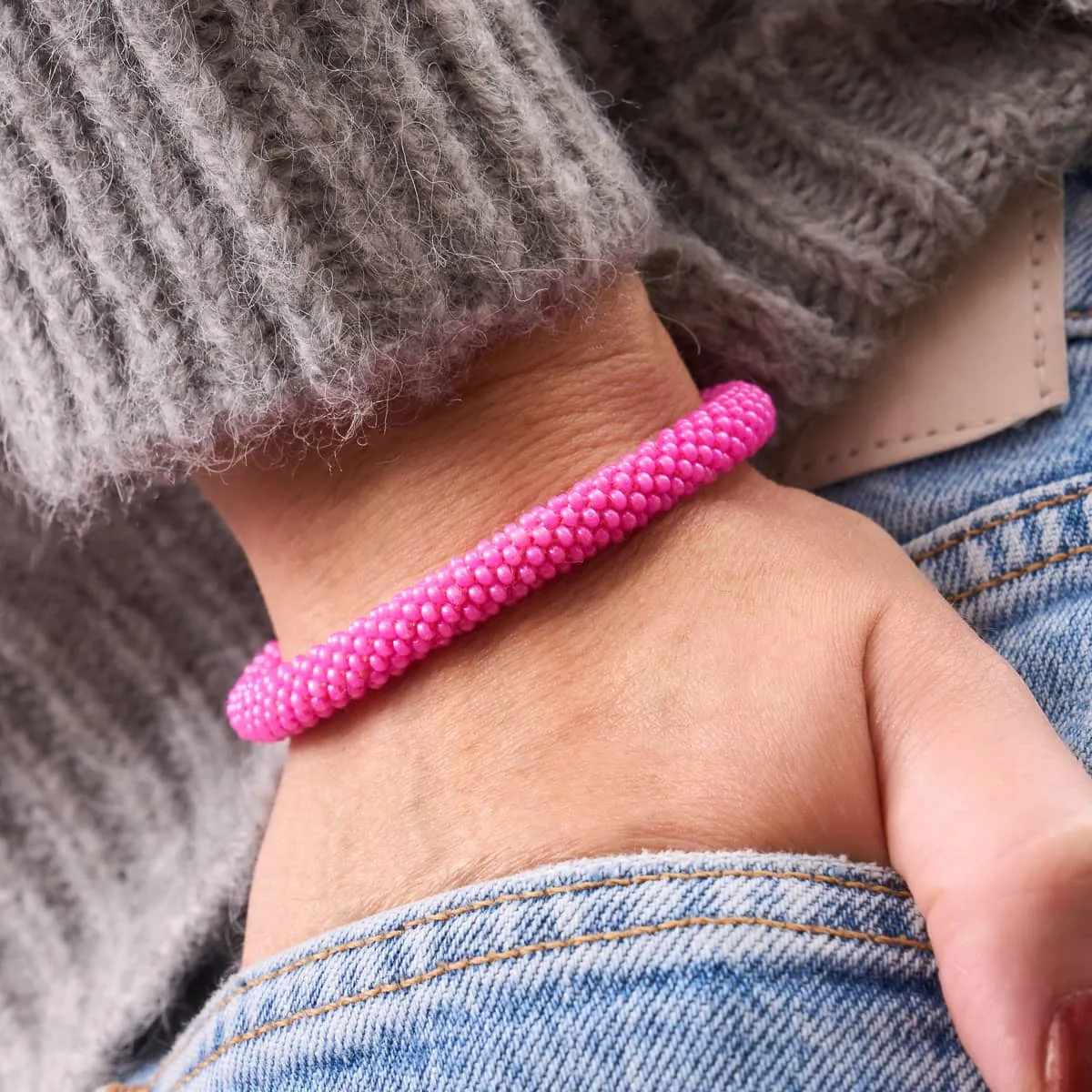 Hot Pink | Himalayan Glass Bead Bracelet