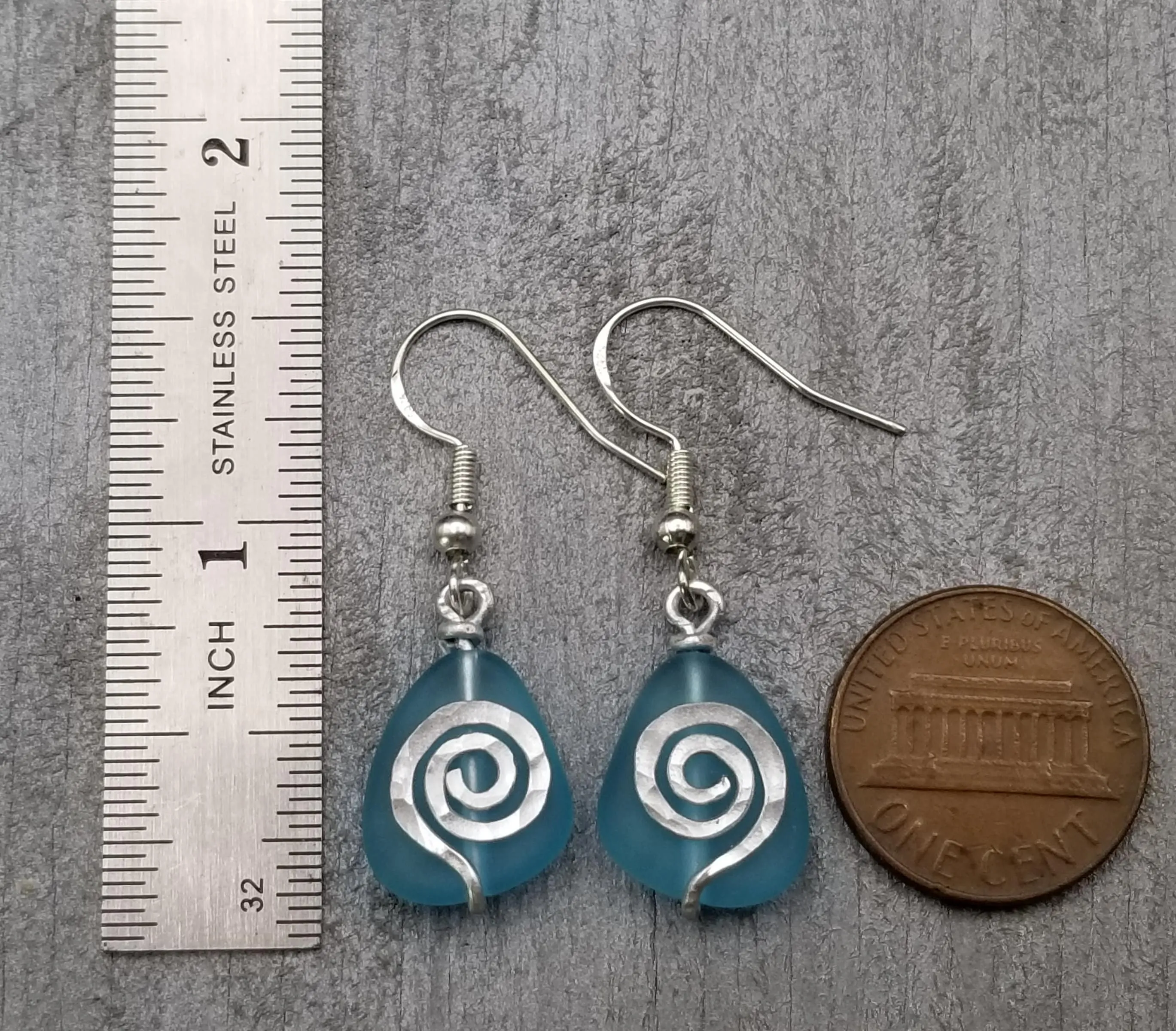 Moana Inspired Hawaii Hammered Wire Sea Glass Earrings, Hawaiian Jewelry Gift For Her, (Matching Necklace in Store)