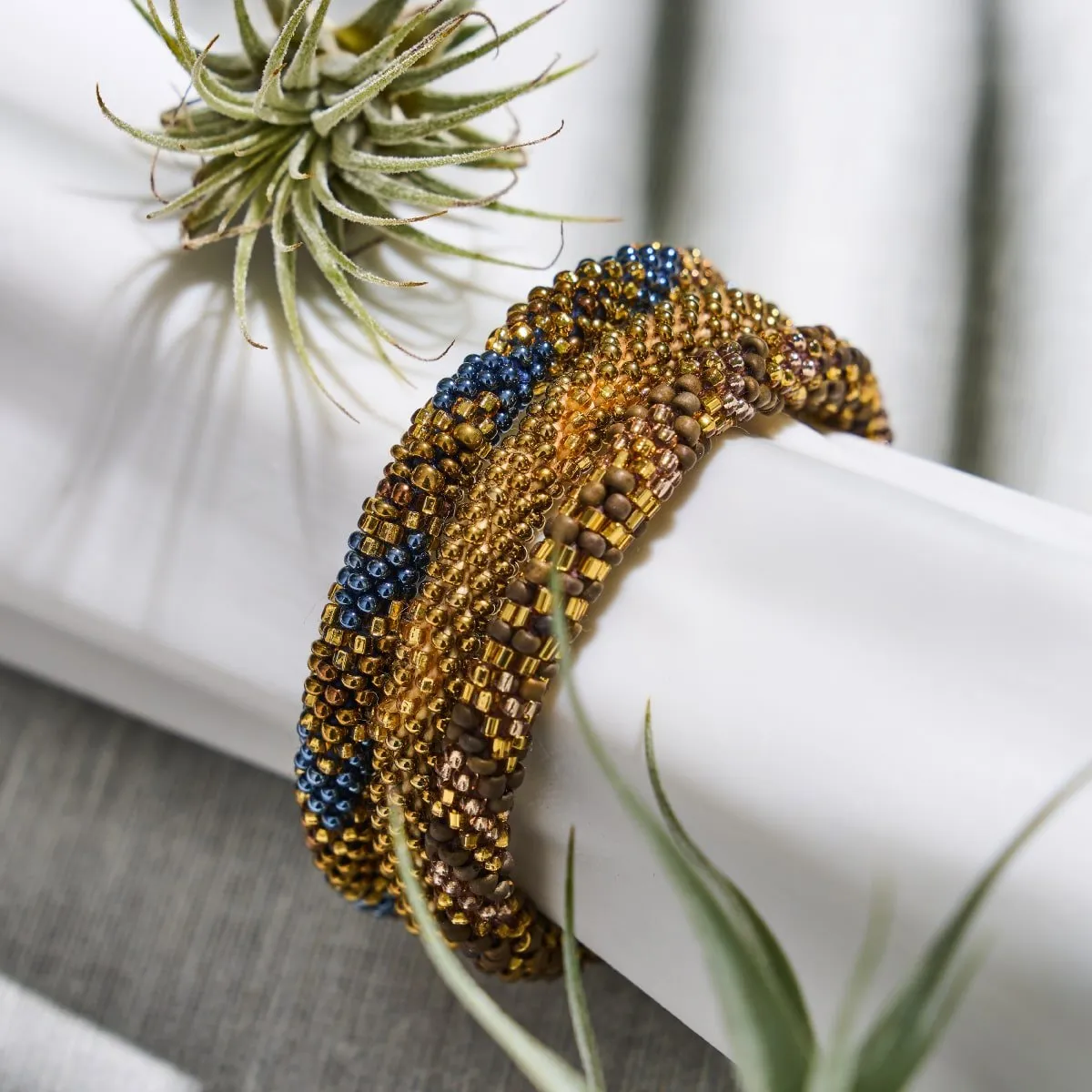Mojave Gold | Himalayan Glass Bead Bracelet