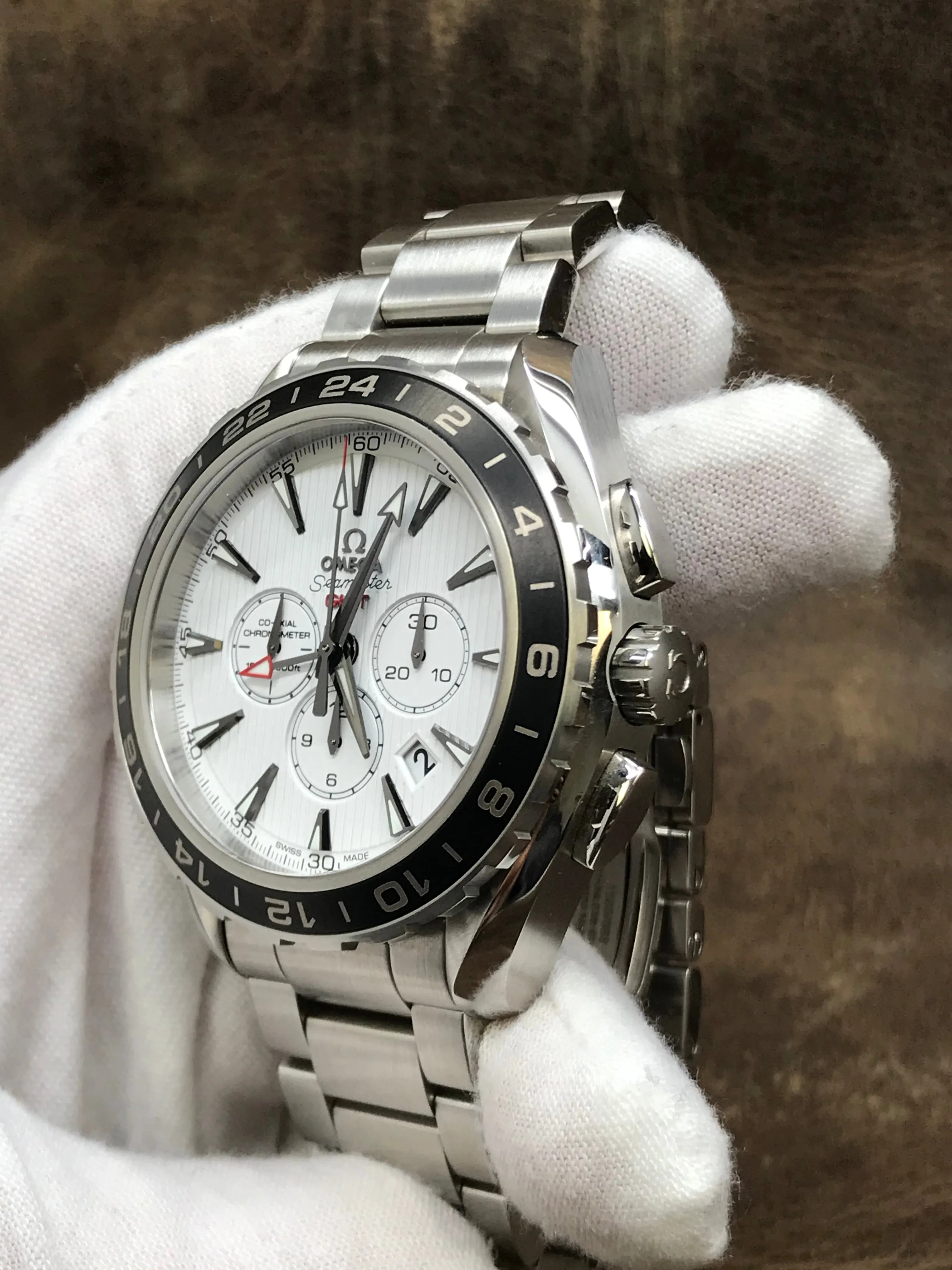 Omega Seamaster Aqua Terra 150m GMT 231.10.44.52.04.001 White Dial Automatic Men's Watch