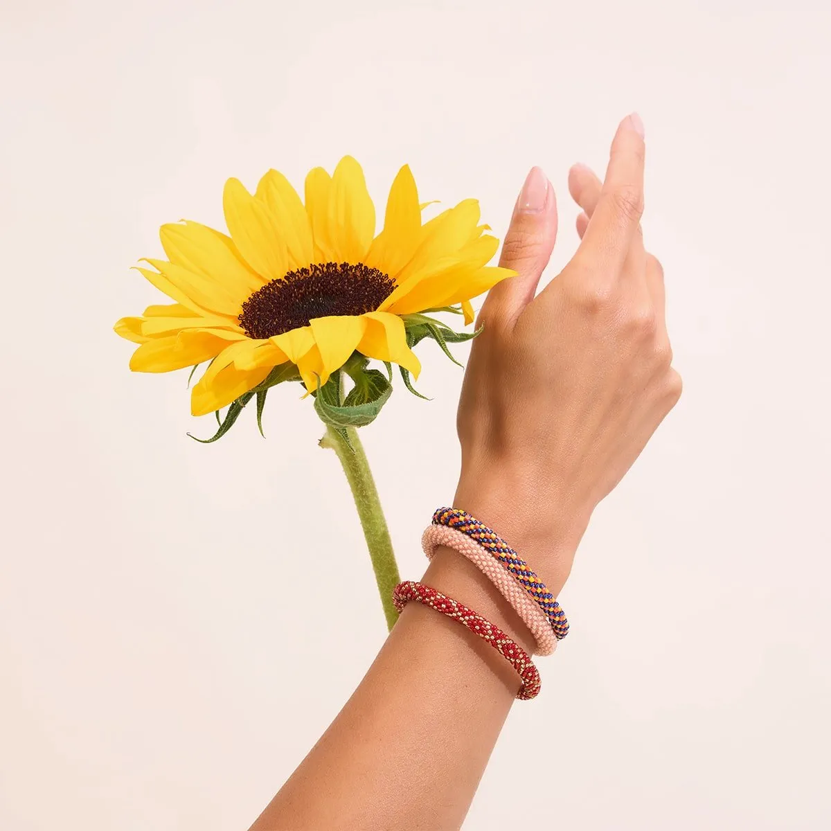 Peach Bellini | Himalayan Glass Bead Bracelet