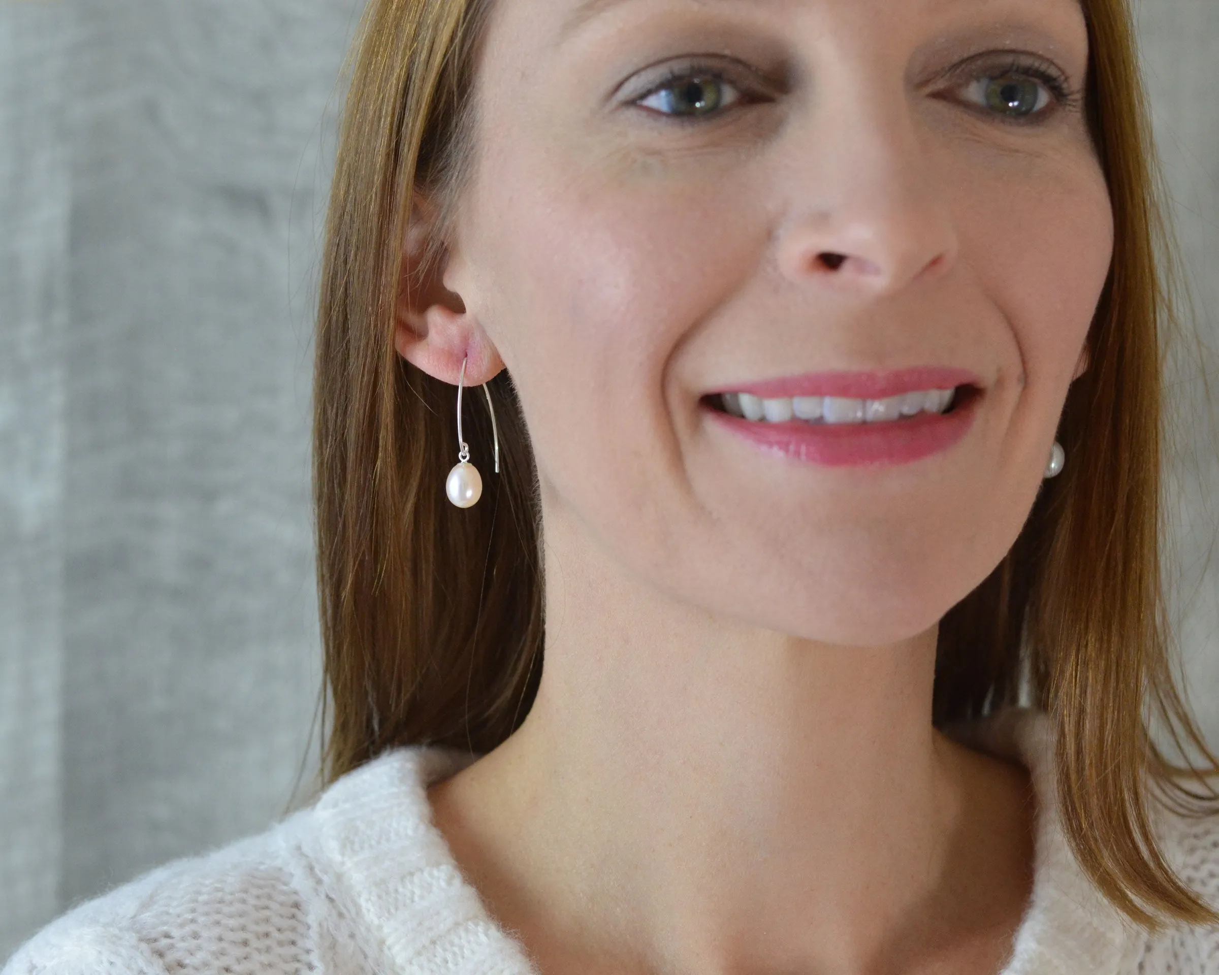PEARL DANGLE EARRINGS