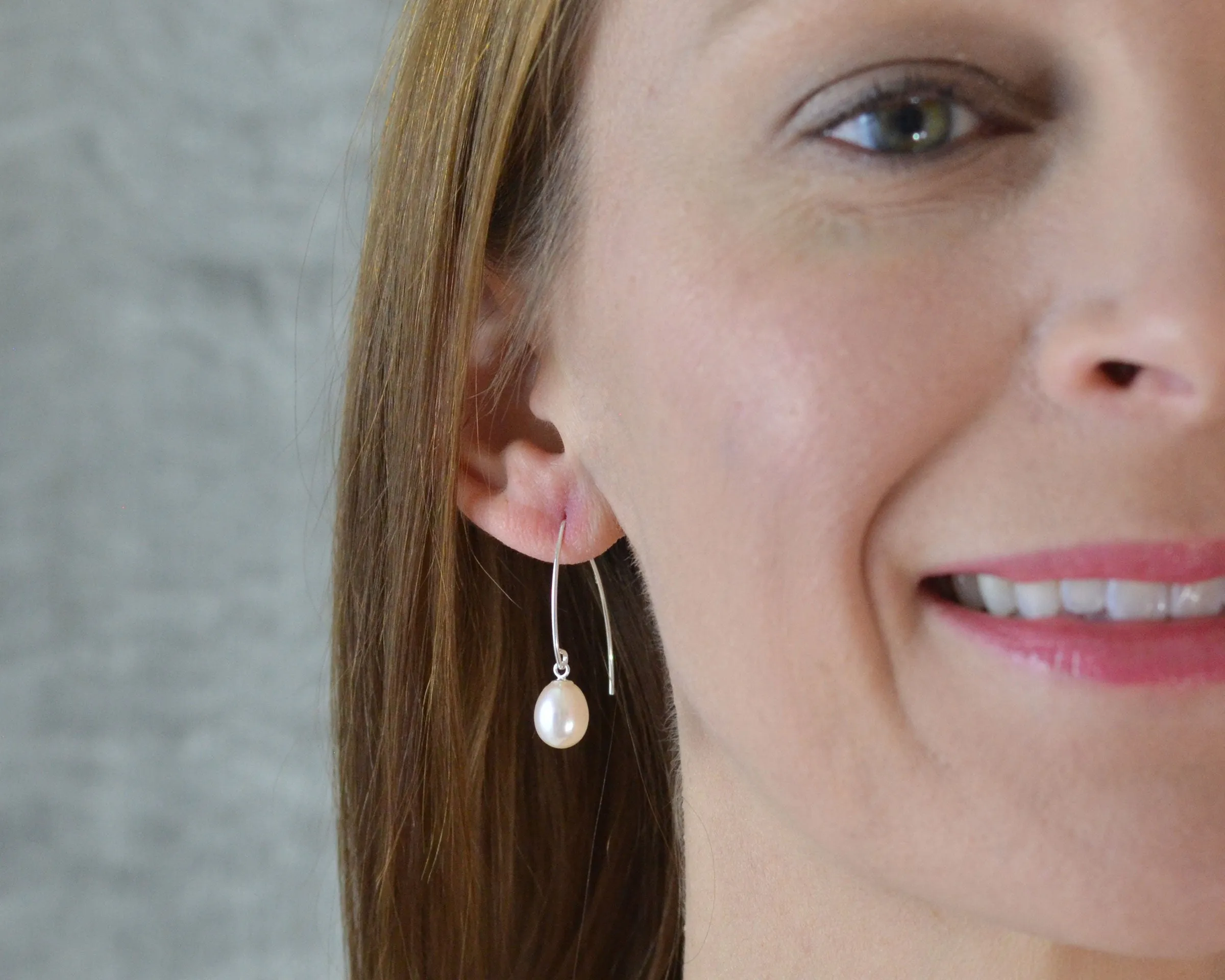 PEARL DANGLE EARRINGS