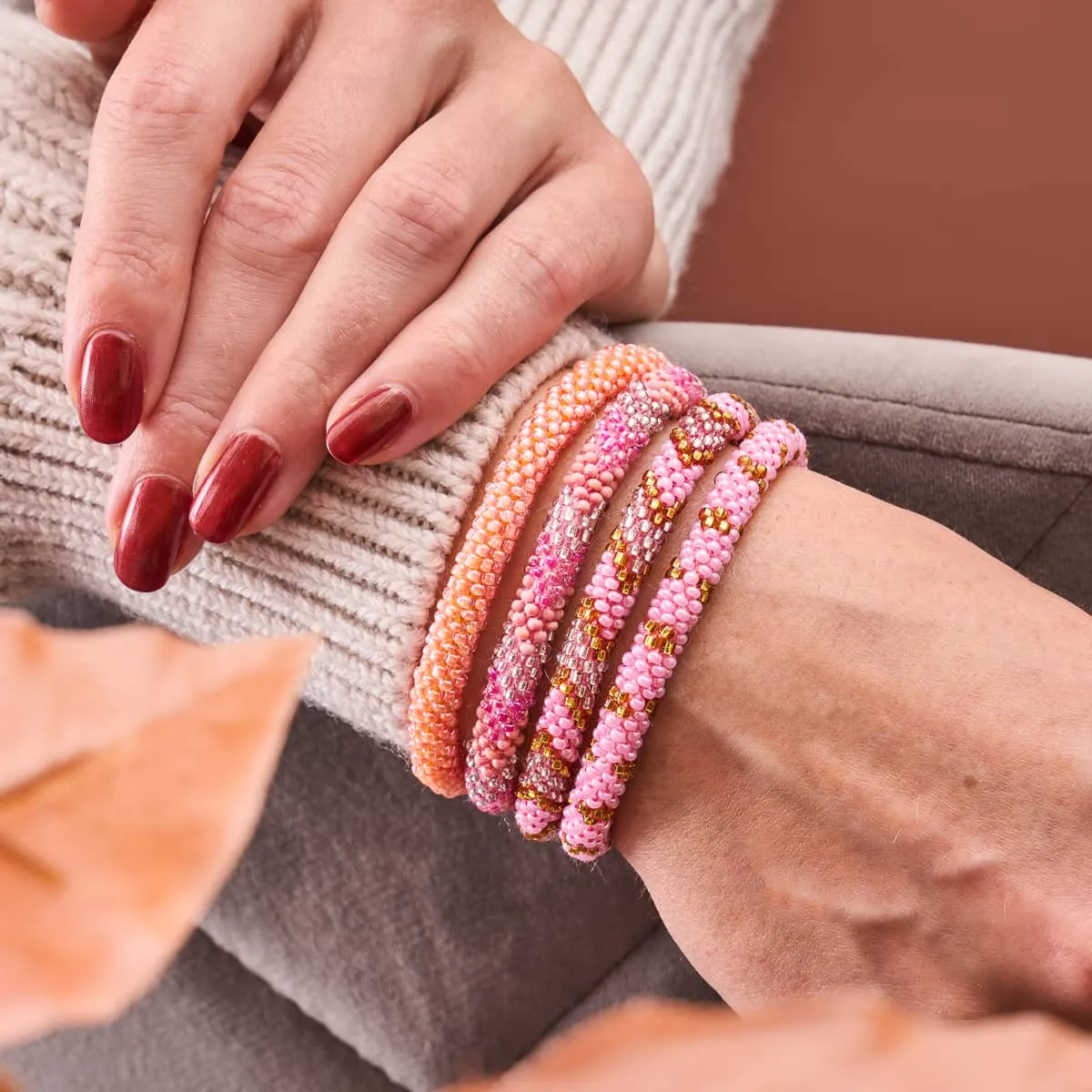 Pink Rattler | Himalayan Glass Bead Bracelet