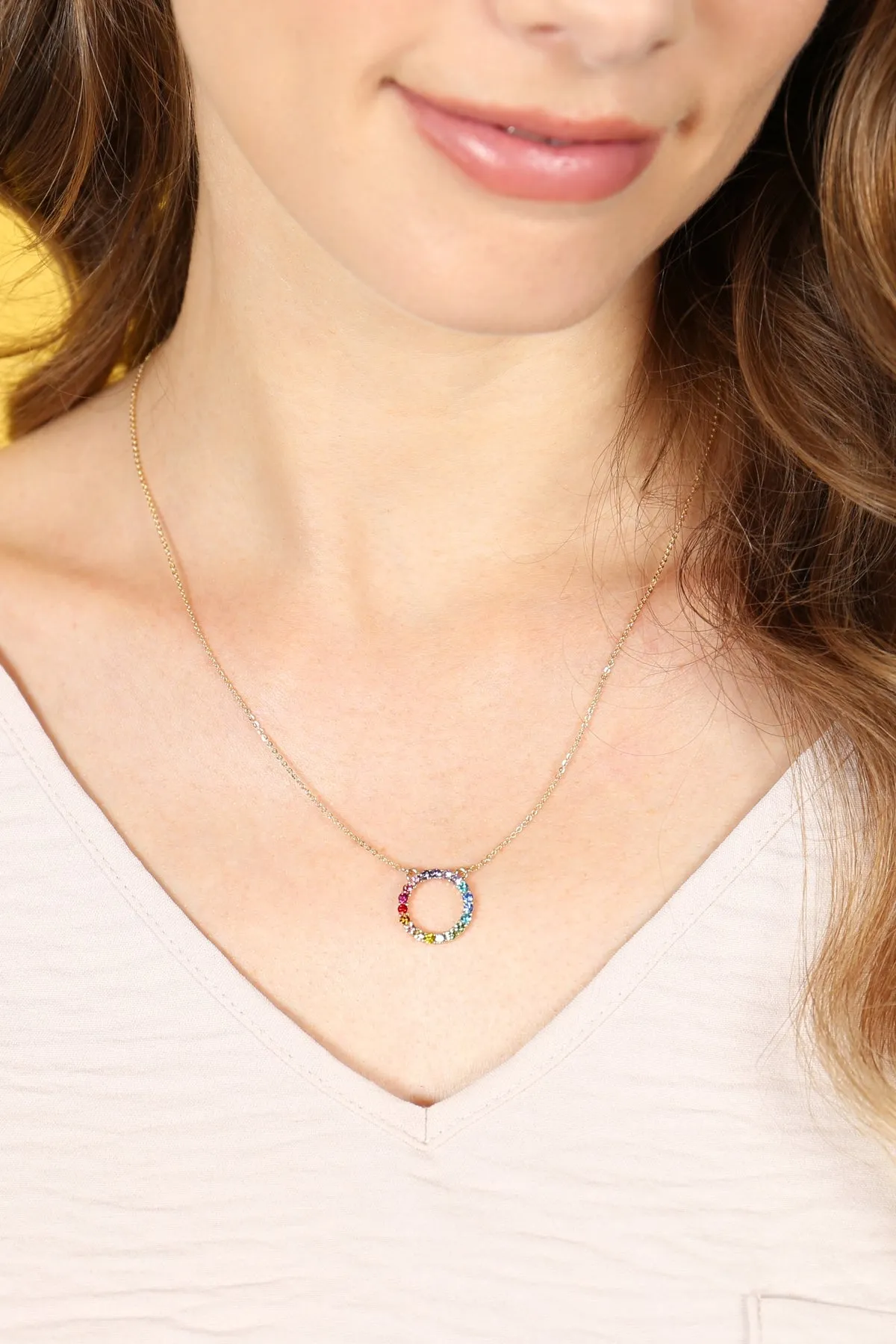 RAINBOW ROUND CUTOUT CHAIN NECKLACE