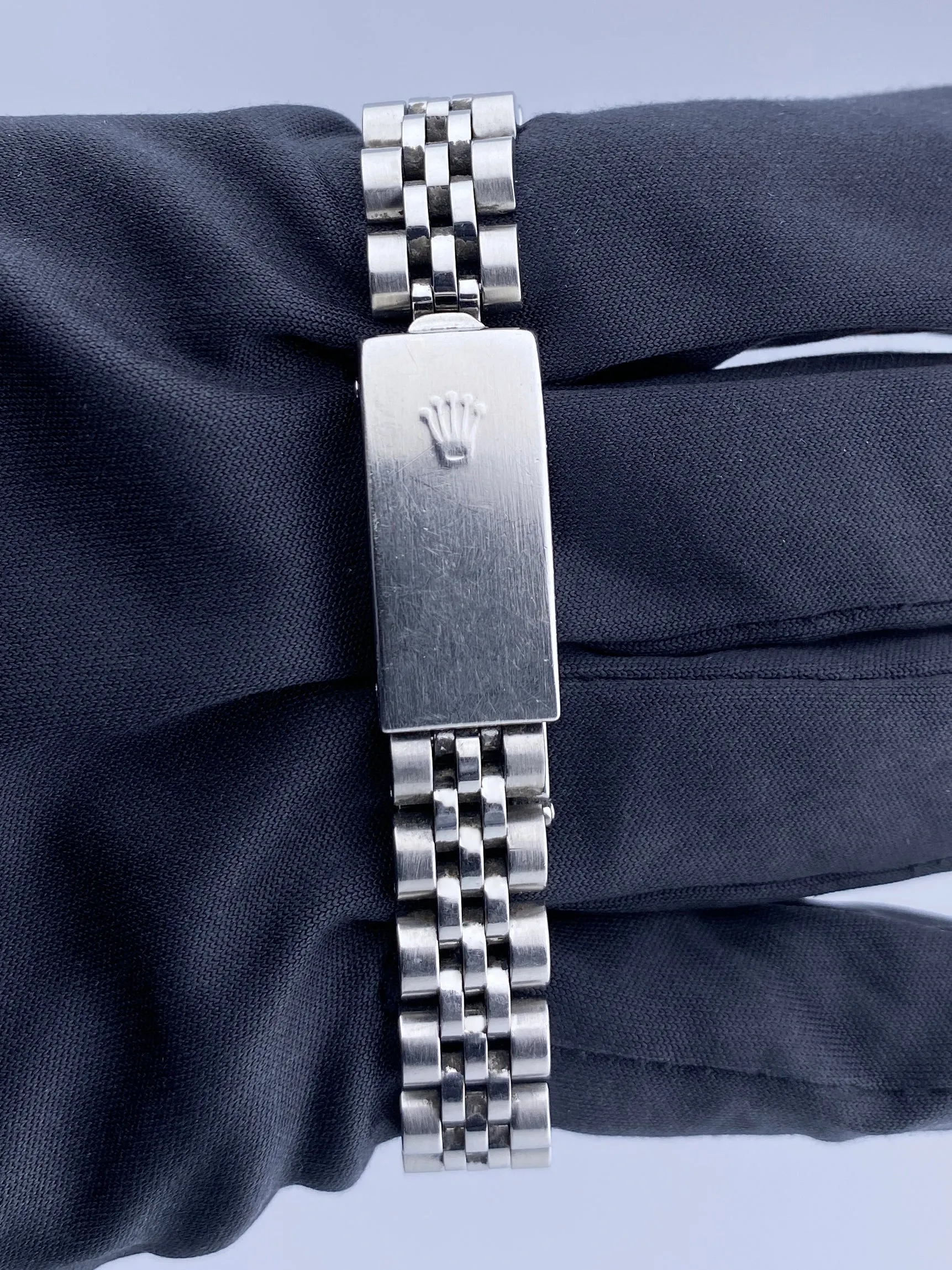 Rolex Datejust 79174 Ladies Watch W/Service Card