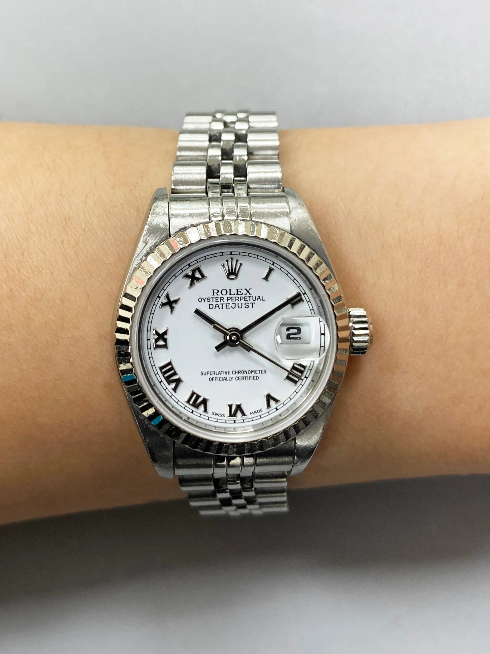 Rolex Datejust 79174 Ladies Watch W/Service Card