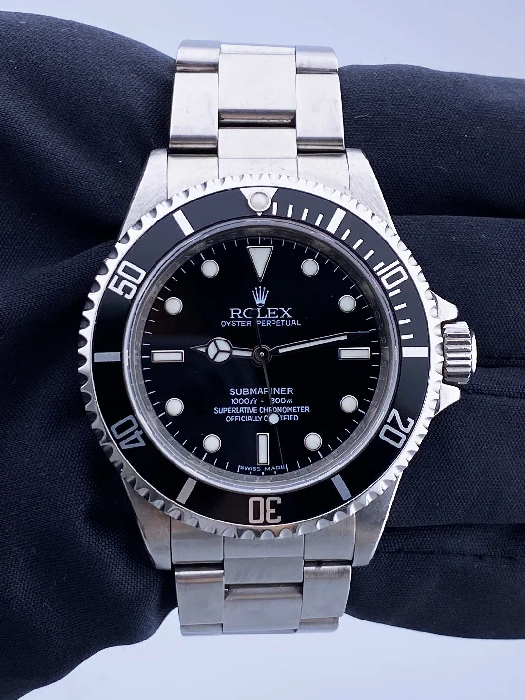Rolex Submariner No Date 14060M Engraved Rehaut Rare Random Serial