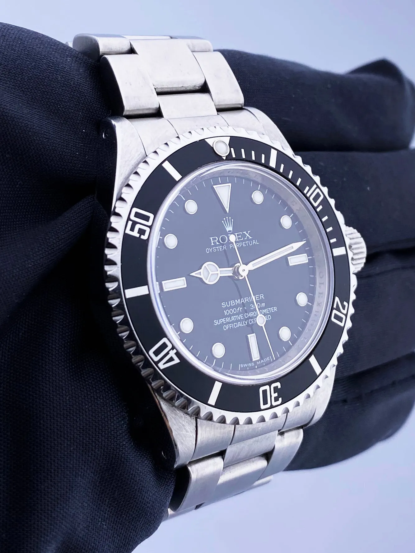 Rolex Submariner No Date 14060M Engraved Rehaut Rare Random Serial