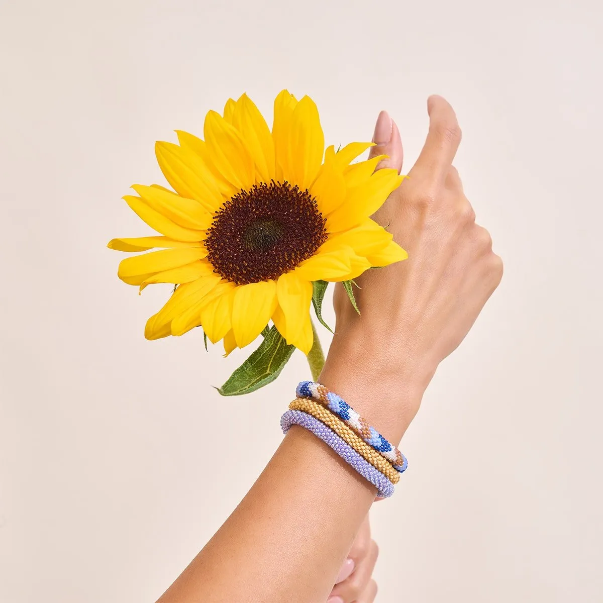 Soul of the Maldives | Himalayan Glass Bead Bracelet