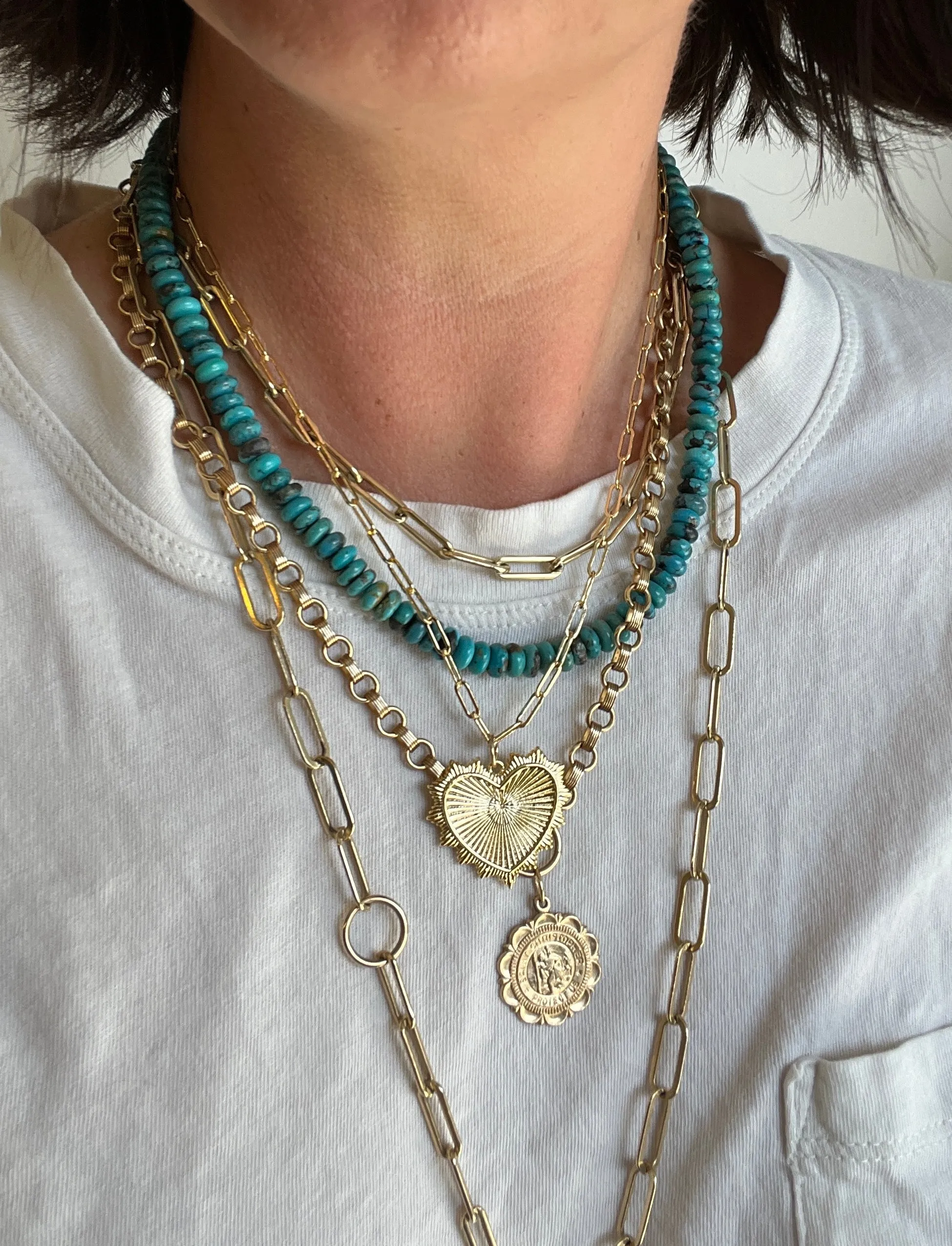VANESSA sharp scalloped heart chain